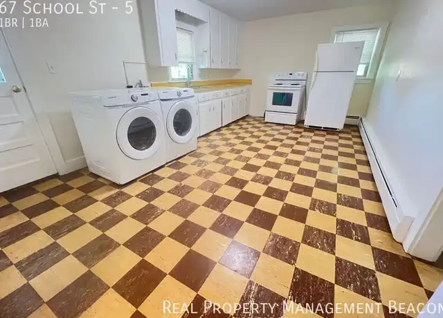 Property at 67 School St Unit 5, Lebanon, NH, 03766, 1 bed, 1 bath, [object Object]
