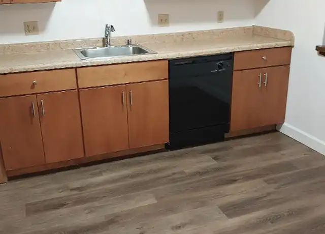 Property at 8700 N Port Washington Rd Unit 212, Fox Point, WI, 53217, 1 bed, 1 bath, [object Object]
