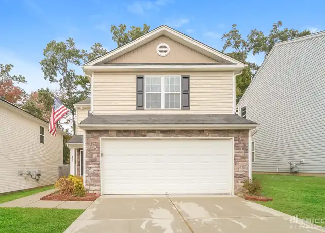Property at 4522 Esmeralda Dr, Charlotte, NC, 28269, 4 beds, 2.5 baths, [object Object]