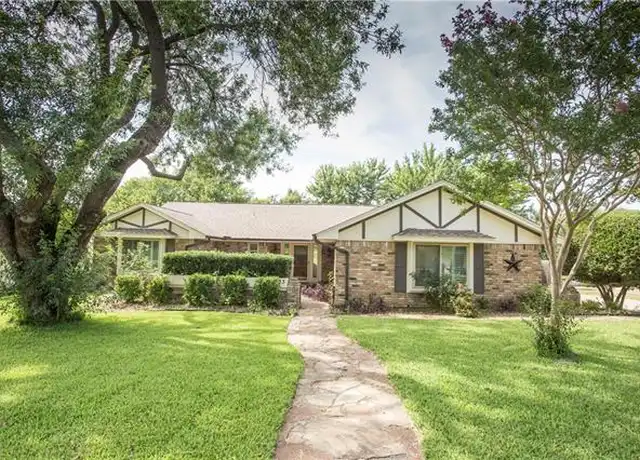 Property at 1103 Wilshire Dr, Roanoke, TX, 76262, 4 beds, 2 baths, [object Object]
