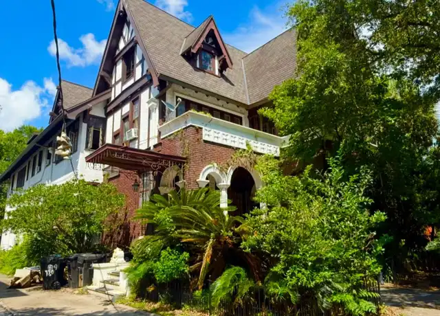 Property at 7211 Saint Charles Ave, New Orleans, LA, 70118, 5 beds, 3 baths, [object Object]
