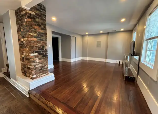 Property at 158 Main St, Huntington, NY, 11743, 1 bed, 1 bath, [object Object]