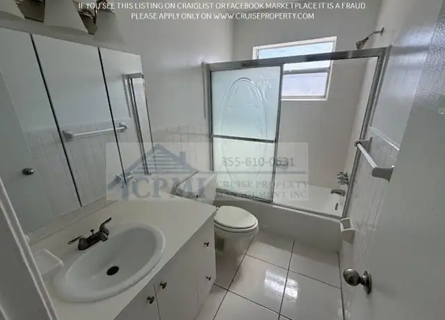 Photo of 500 S Crescent Dr, Hollywood, FL 33021
