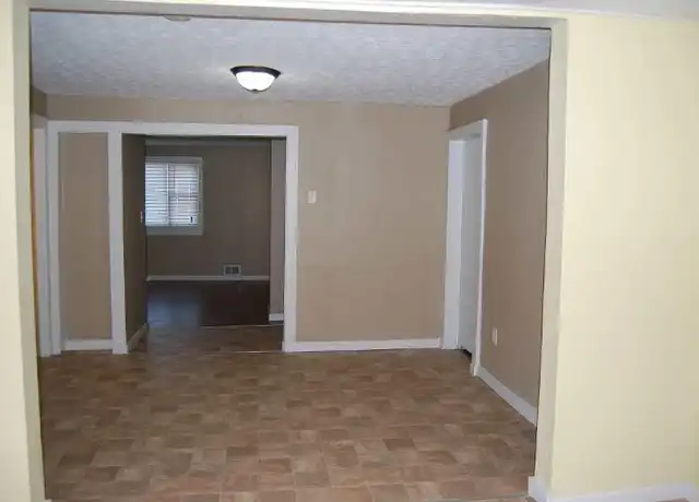 Property at 240 E Central Ave, Delaware, OH, 43015, 3 beds, 1 bath, [object Object]