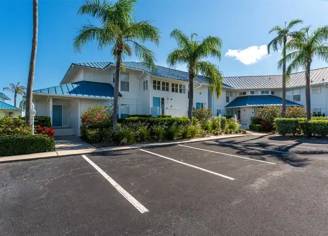 Property at 923 Sandpiper Cir #923, Bradenton, FL, 34209, 3 beds, 2 baths, [object Object]