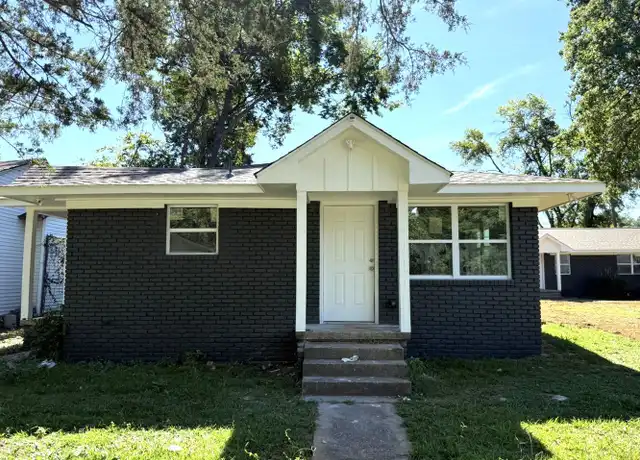 Property at 1689 Lee Ave SW, Birmingham, AL, 35211, 2 beds, 1 bath, [object Object]