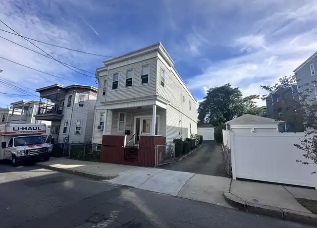 Property at 137 Congress Ave Unit 2, Chelsea, MA, 02150, 3 beds, 1 bath, [object Object]