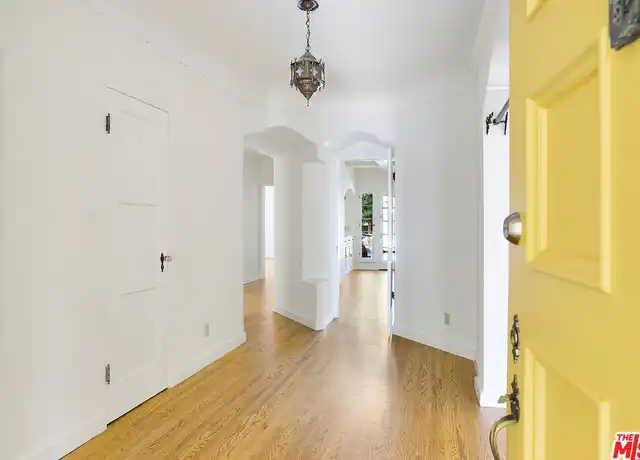 Property at 6137 W 6th St, Los Angeles, CA, 90048, 3 beds, 2 baths, [object Object]
