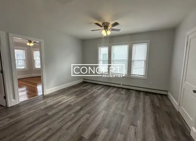 Property at 5 Ropes St Unit 2, Salem, MA, 01970, 3 beds, 1 bath, [object Object]
