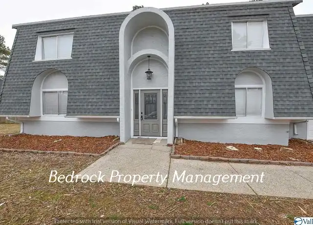 Property at 2008 Woodmore Dr SE, Huntsville, AL, 35803, 5 beds, 2.5 baths, [object Object]