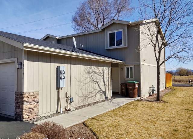 Photo of 592 S Cliffside Ln, Prineville, OR 97754