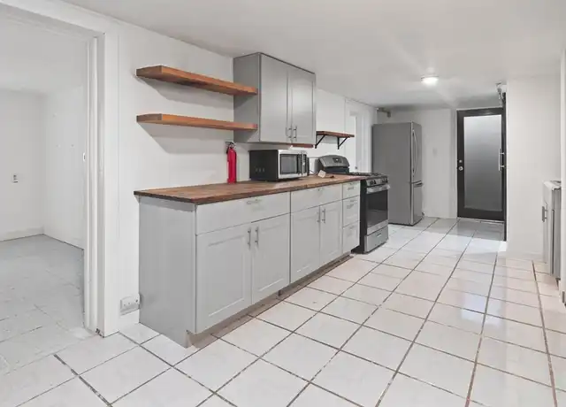 Property at 3528 N Elizabeth St, Denver, CO, 80205, 2 beds, 1 bath, [object Object]
