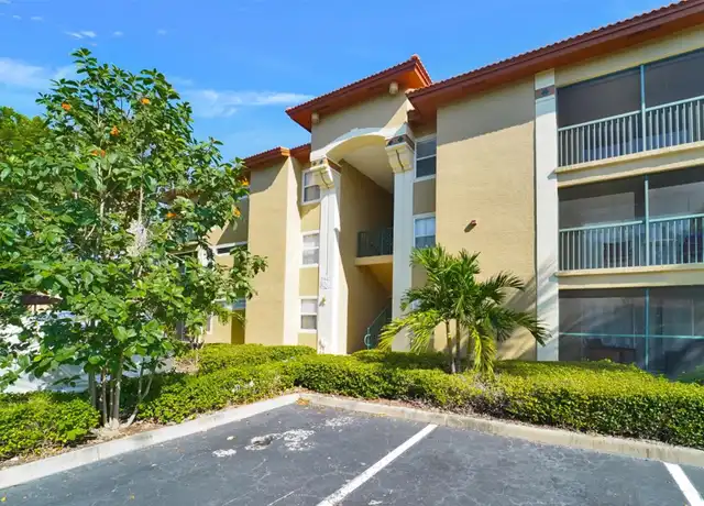 Property at 8940 Colonnades Ct E Unit E-734, Bonita Springs, FL, 34135, 2 beds, 2 baths, [object Object]