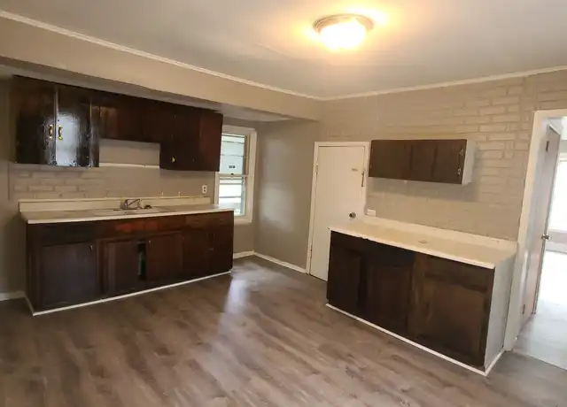Property at 4 Rogers Ave, Rochester, NY, 14606, 3 beds, 1 bath, [object Object]