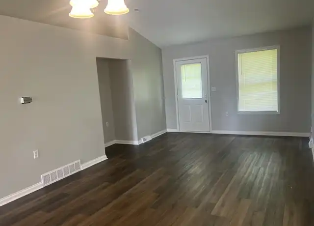 Property at 606 David Ct, Paris, KY, 40361, 2 beds, 2 baths, [object Object]