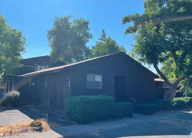 Property at 106 S Williams Ave, Klamath Falls, OR, 97601, 2 beds, 1 bath, [object Object]