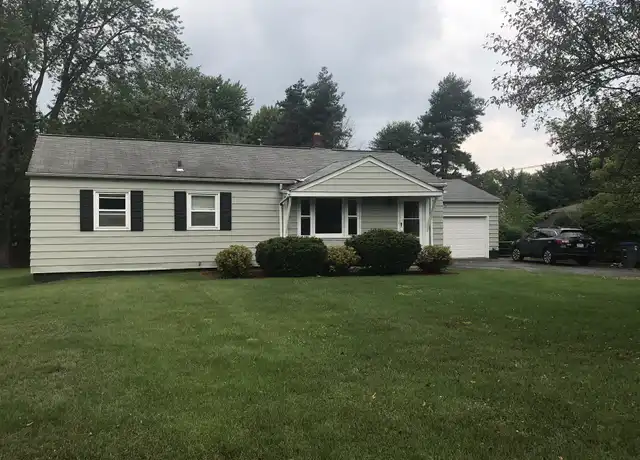 Property at 5028 Lake Vista Dr, Solon, OH, 44139, 3 beds, 1 bath, [object Object]
