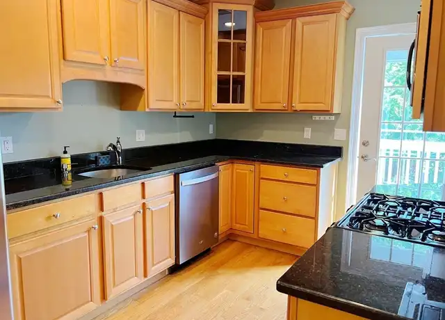 Property at 30 Parker St #30, Watertown, MA, 02472, 3 beds, 2 baths, [object Object]