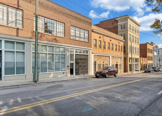 Property at 319 Campbell Ave SW Apt 204, Roanoke, VA, 24016, 1 bed, 1.5 baths, [object Object]