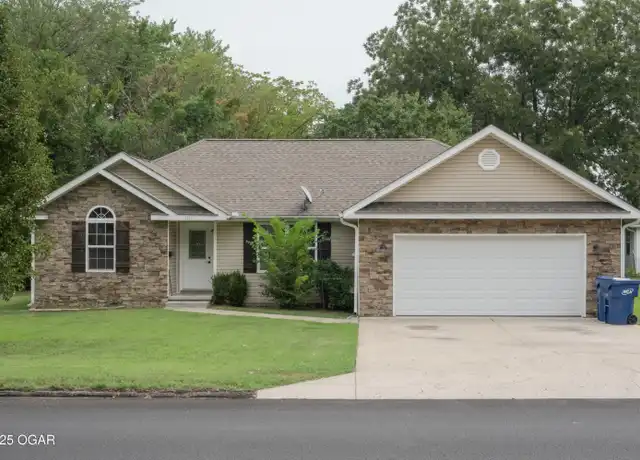 Property at 1613 S Oronogo St, Webb City, MO, 64870, 3 beds, 2 baths, [object Object]