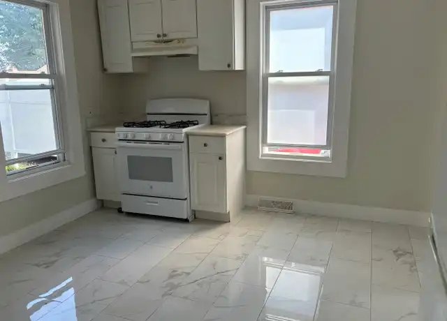 Property at 61 Lamson St, West Haven, CT, 06516, 4 beds, 2 baths, [object Object]