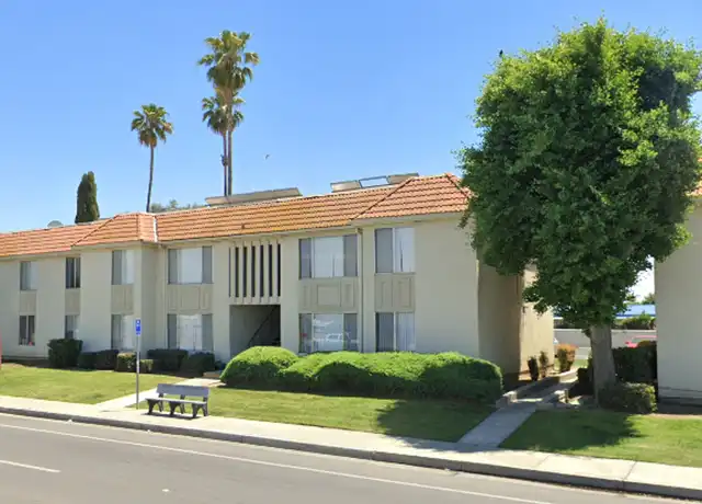Property at 1001 W Columbus St Unit 111, Bakersfield, CA, 93301, 3 beds, 1.5 baths, [object Object]