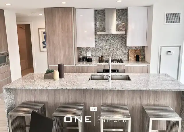 Property at 1132 N Wells St Unit 5, Chicago, IL, 60610, 2 beds, 2 baths, [object Object]