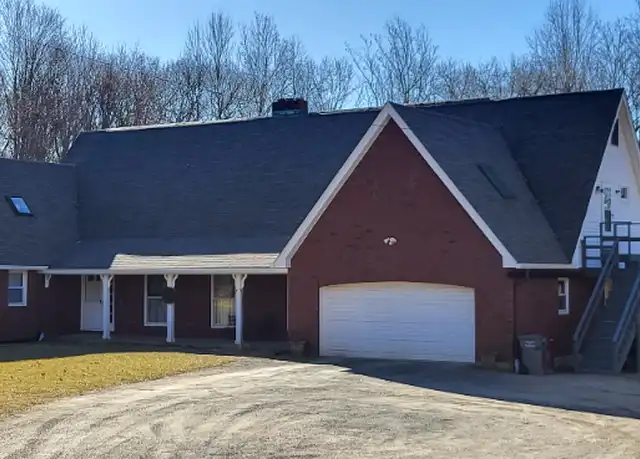 Property at 105 Forest St, Naugatuck, CT, 06770, 1 bed, 1 bath, [object Object]
