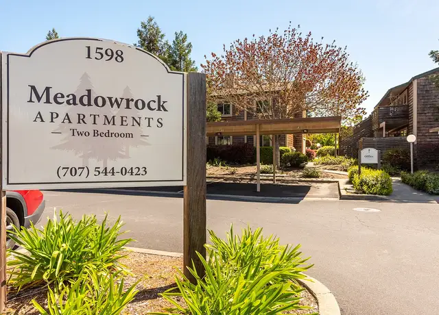 Photo of 1598 Becky Ct, Santa Rosa, CA 95403