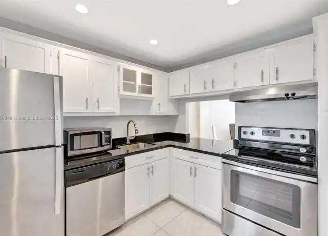 Property at 3181 S Ocean Dr #405, Hallandale Beach, FL, 33009, 2 beds, 2 baths, [object Object]