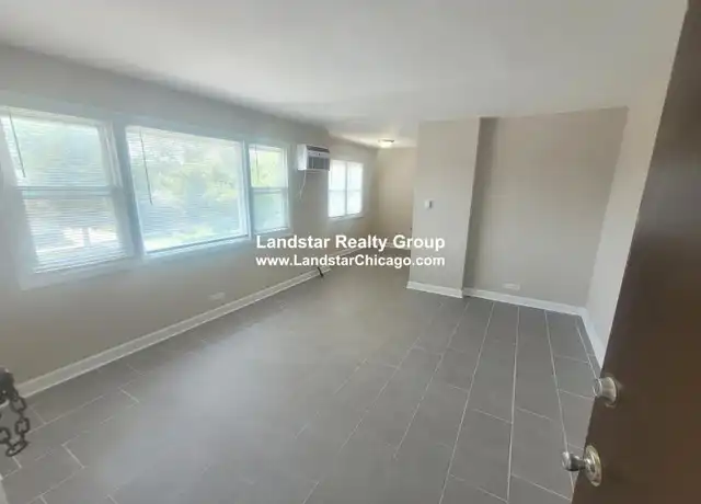 Property at 9620 Ivanhoe Ave, Schiller Park, IL, 60176, 1 bed, 1 bath, [object Object]