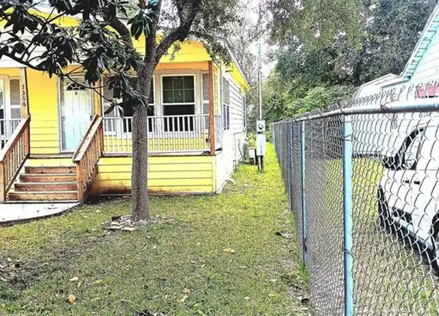 Property at 3306 Creston Dr, Houston, TX, 77026, 3 beds, 2 baths, [object Object]