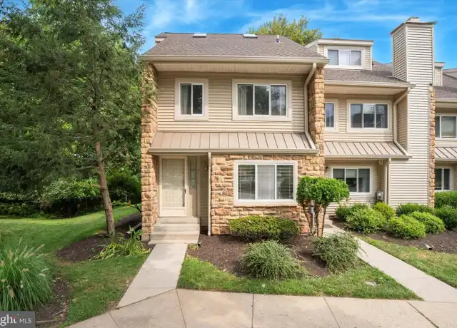 Property at 107 Cavalry Ct, Chesterbrook, PA, 19087, 2 beds, 1.5 baths, [object Object]