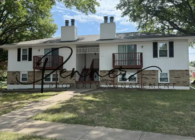Property at 711 NE Barnes Dr Unit B, Lee's Summit, MO, 64086, 2 beds, 1 bath, [object Object]