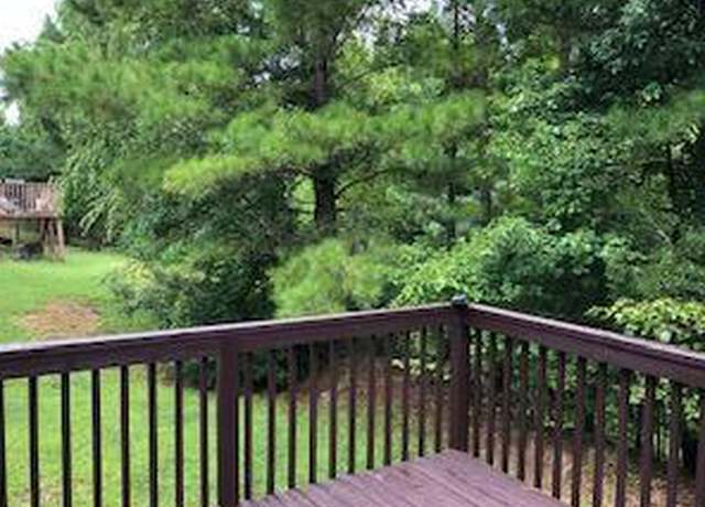 Photo of 124 Fairford Dr, Holly Springs, NC 27540