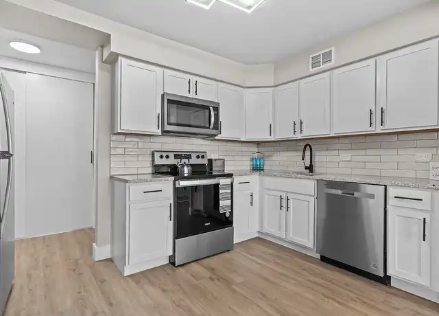 Property at North Park Towers - 16500 N Park Dr, Southfield, MI, 48075, 2 beds, 2 baths, [object Object]