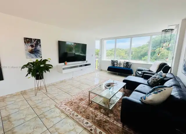 Property at 8233 Harding Ave #309, Miami Beach, FL, 33141, 2 beds, 2 baths, [object Object]