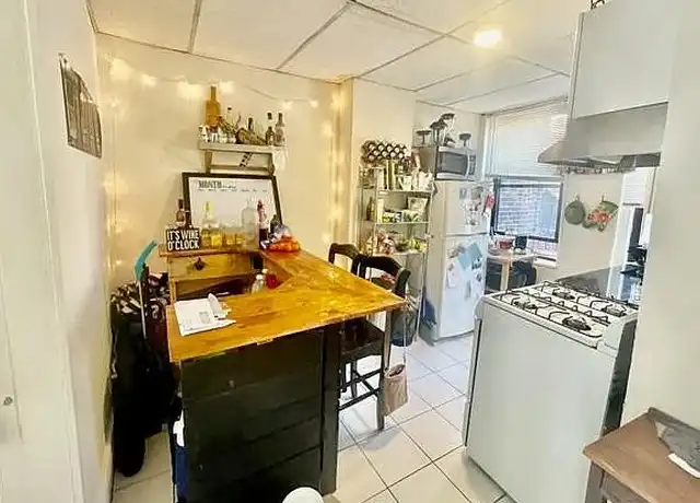 Property at 11 Charter St Unit 4, Boston, MA, 02113, 2 beds, 1 bath, [object Object]