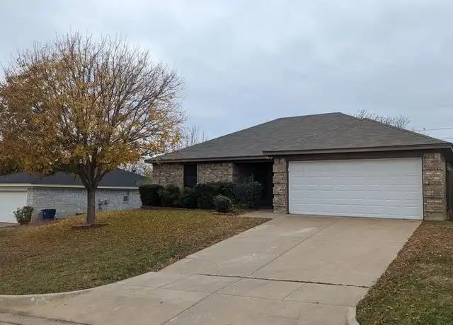 Property at 636 Ozark Ave, Burleson, TX, 76028, 3 beds, 2 baths, [object Object]