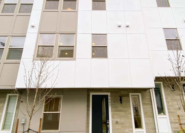 Photo of 6647 137th Pl SE, Newcastle, WA 98059