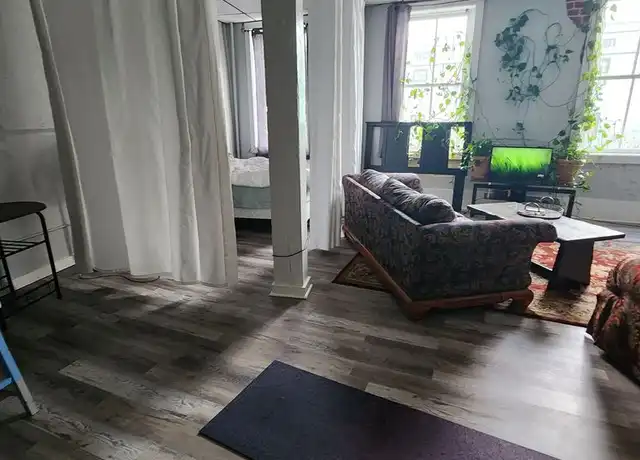 Property at 231 Meeting St Unit 2, Charleston, SC, 29401, 1 bed, 1 bath, [object Object]