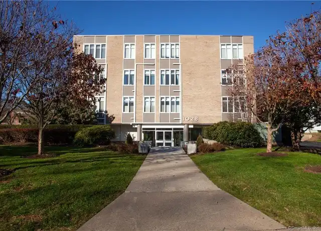 Property at 1028 Farmington Ave Unit 1G, West Hartford, CT, 06107, 2 beds, 2 baths, [object Object]