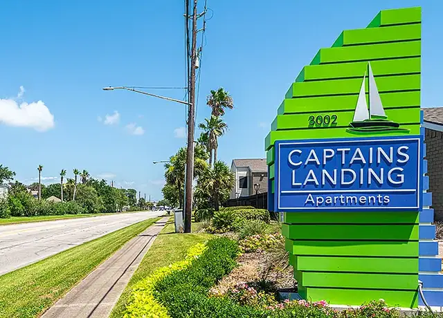 Photo of 3102 69th St, Galveston, TX 77551