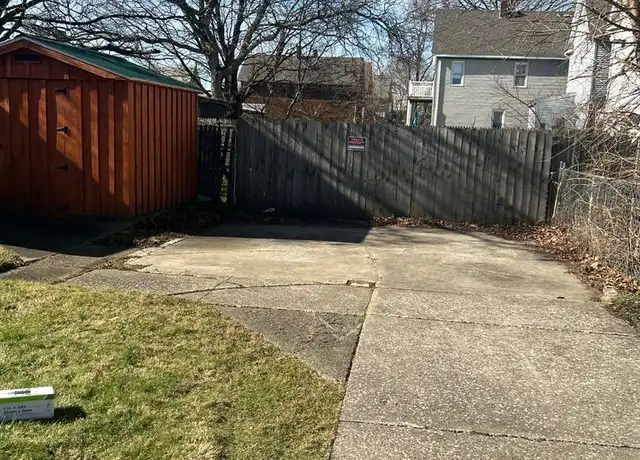 Property at 810 Hess Ave Unit 2, Erie, PA, 16503, 2 beds, 1 bath, [object Object]