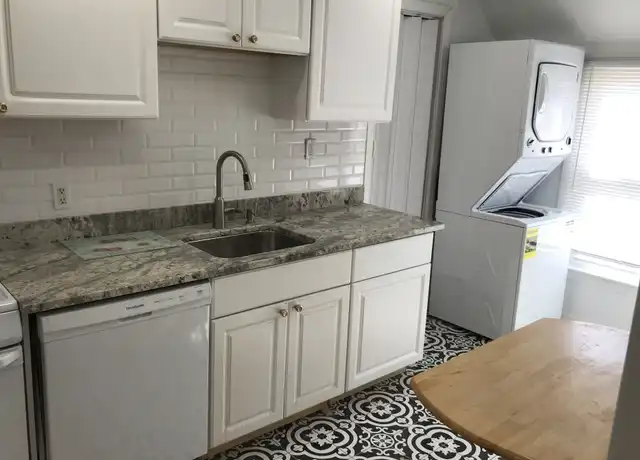 Property at 75 Kearney St Unit 4, Keyport, NJ, 07735, 1 bed, 1 bath, [object Object]