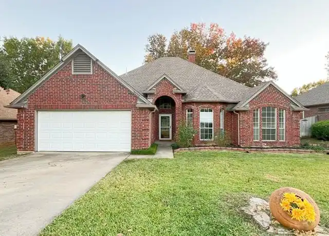 Property at 2113 N Aspenwood Dr, Grapevine, TX, 76051, 3 beds, 2 baths, [object Object]