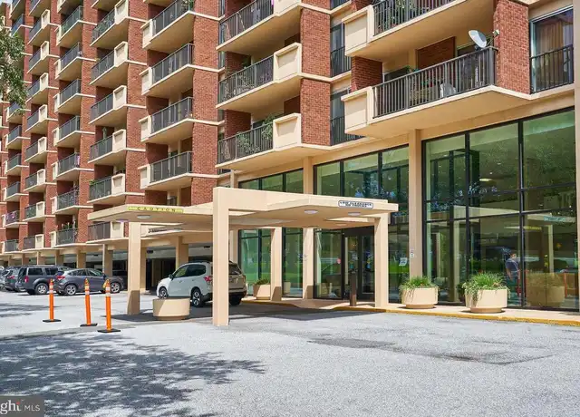Property at 1300 Army Navy Dr #625, Arlington, VA, 22202, 1 bed, 1 bath, [object Object]