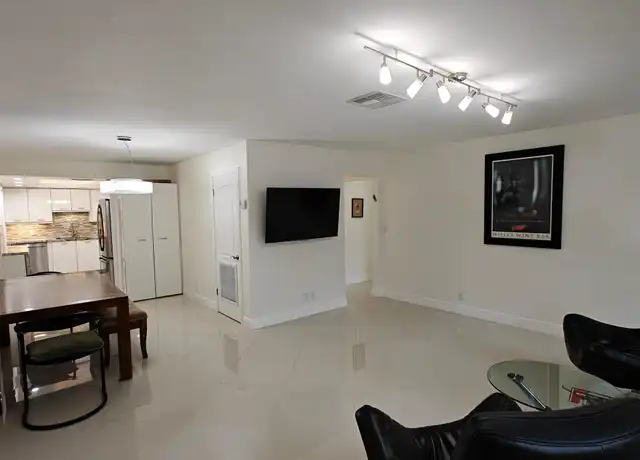 Property at 1280 SE 2nd Ct #6, Fort Lauderdale, FL, 33301, 2 beds, 2 baths, [object Object]