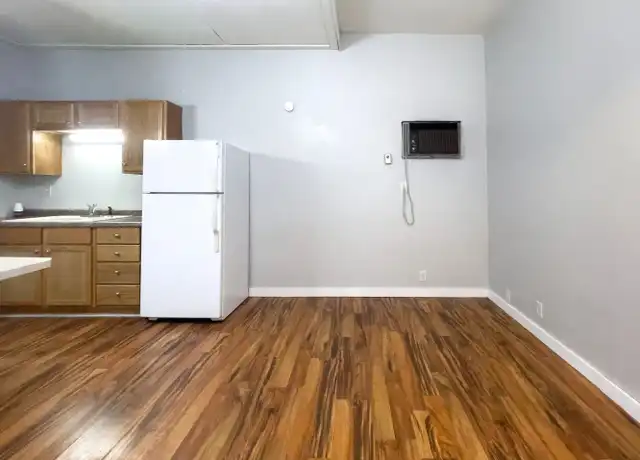 Property at 402 N Calvert St Apt 13, Muncie, IN, 47303, 0 beds, 1 bath, [object Object]