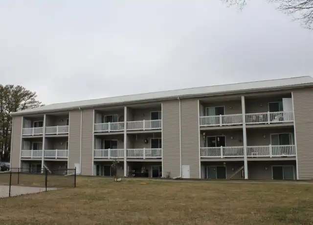 Property at 807 Whitney Ave NW Unit 201B, Roanoke, VA, 24012, 1 bed, 1 bath, [object Object]